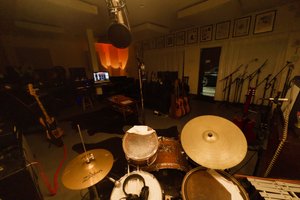 Secret Sisters Studios thumbnail 4